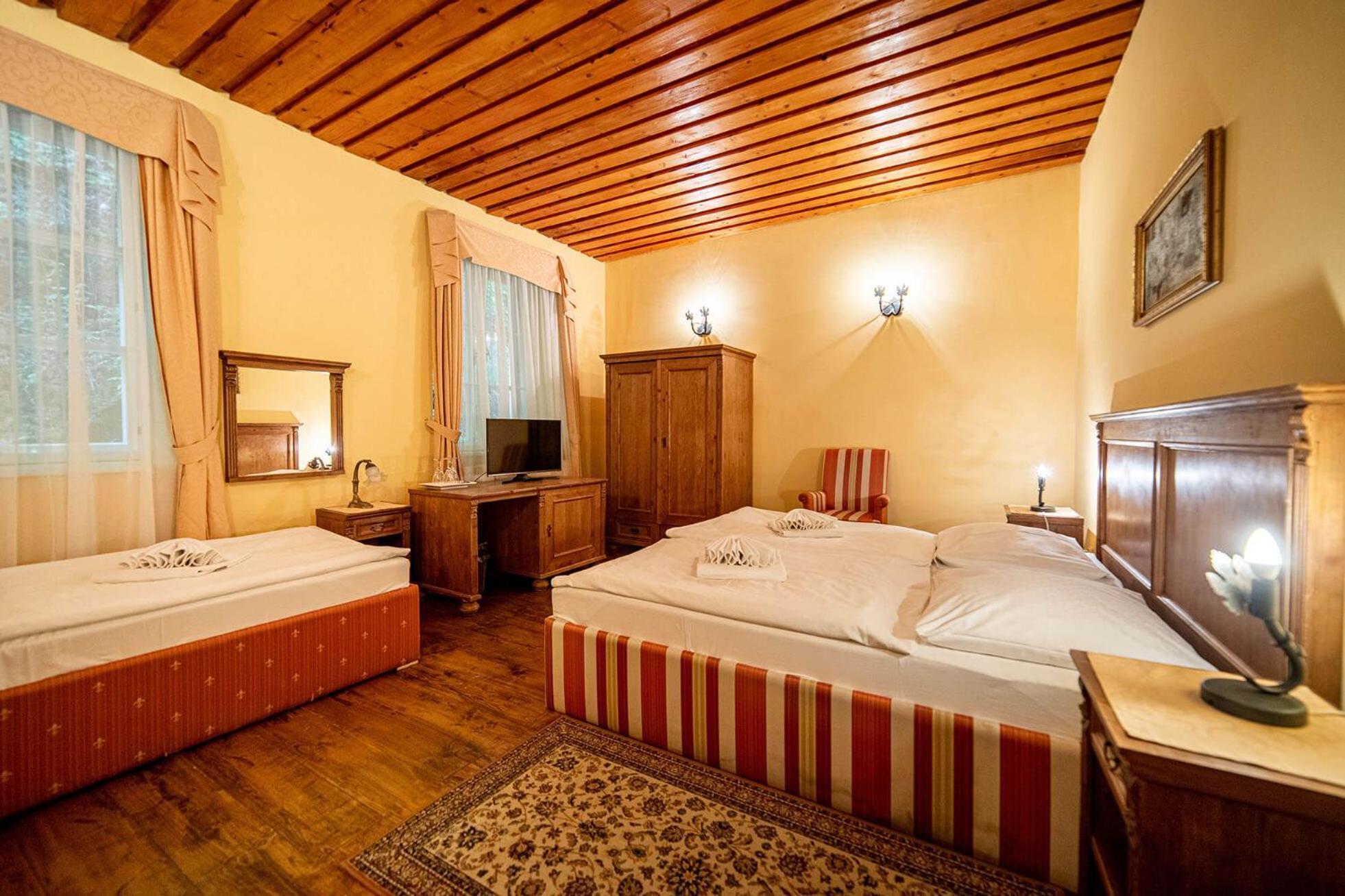 Penzion Cosmopolitan I. Banská Štiavnica Buitenkant foto