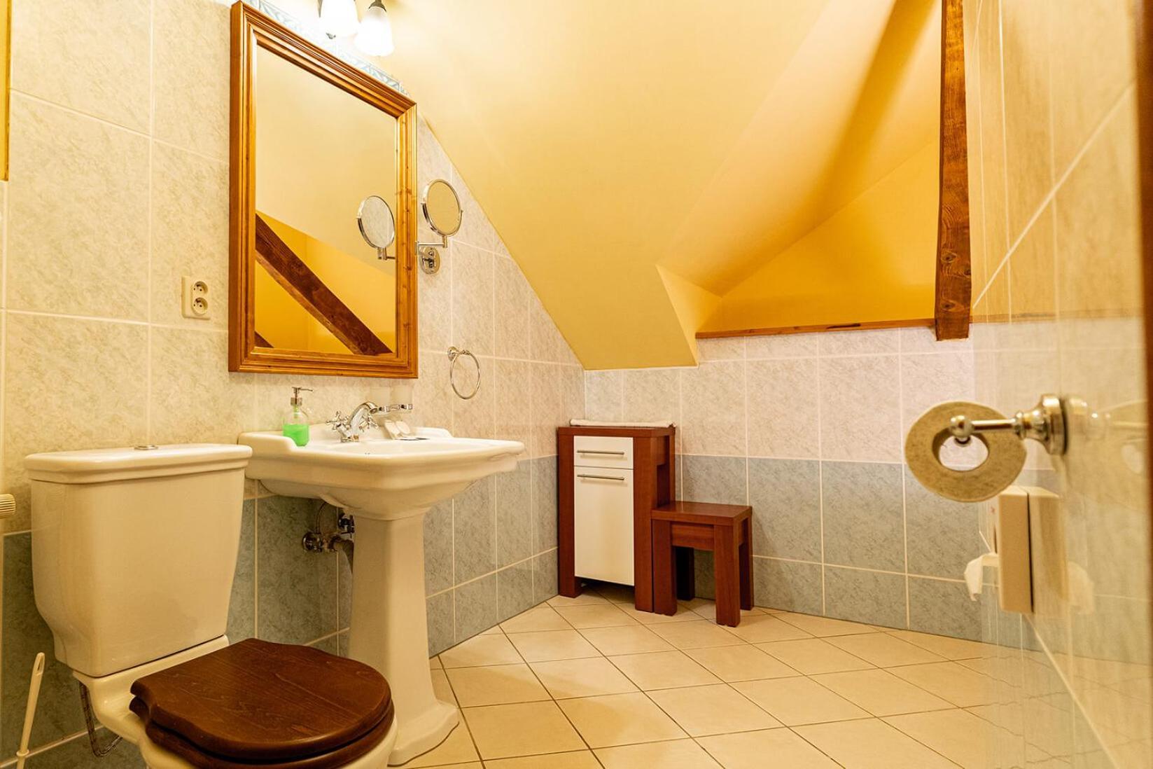 Penzion Cosmopolitan I. Banská Štiavnica Buitenkant foto