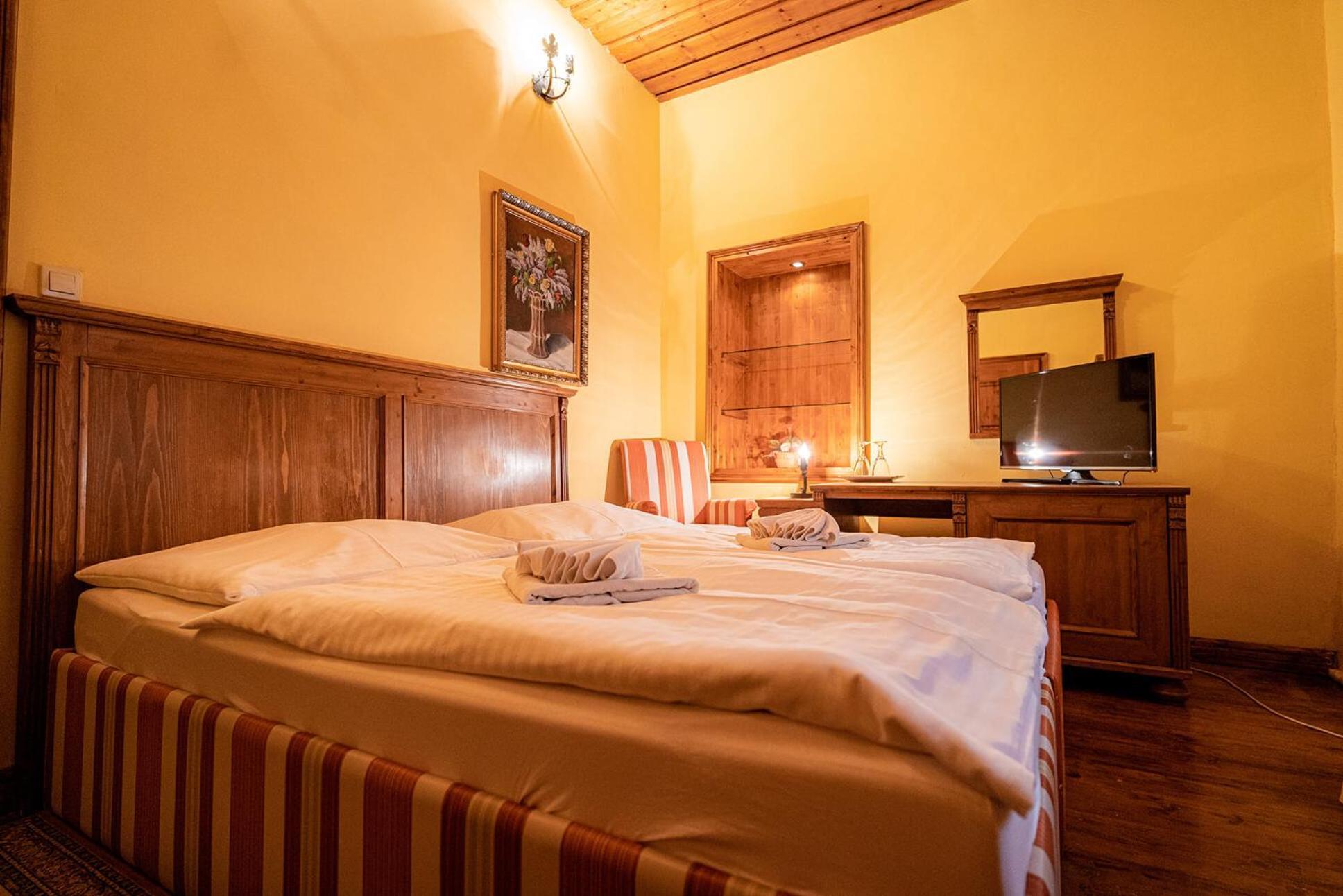 Penzion Cosmopolitan I. Banská Štiavnica Buitenkant foto