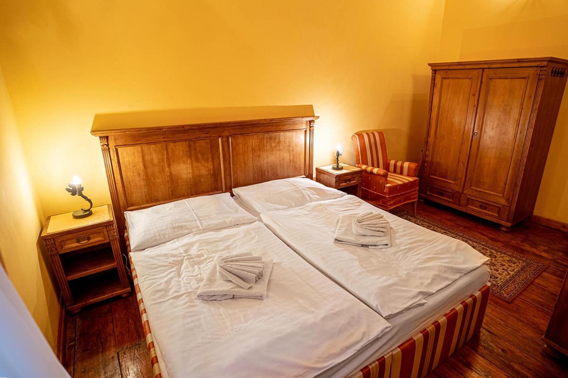 Penzion Cosmopolitan I. Banská Štiavnica Buitenkant foto