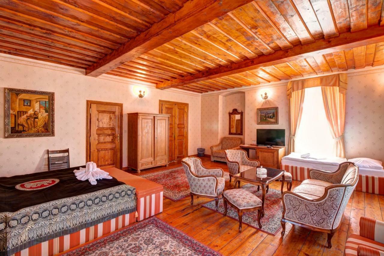 Penzion Cosmopolitan I. Banská Štiavnica Buitenkant foto