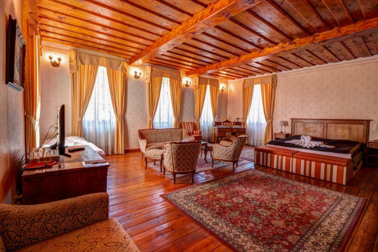 Penzion Cosmopolitan I. Banská Štiavnica Buitenkant foto